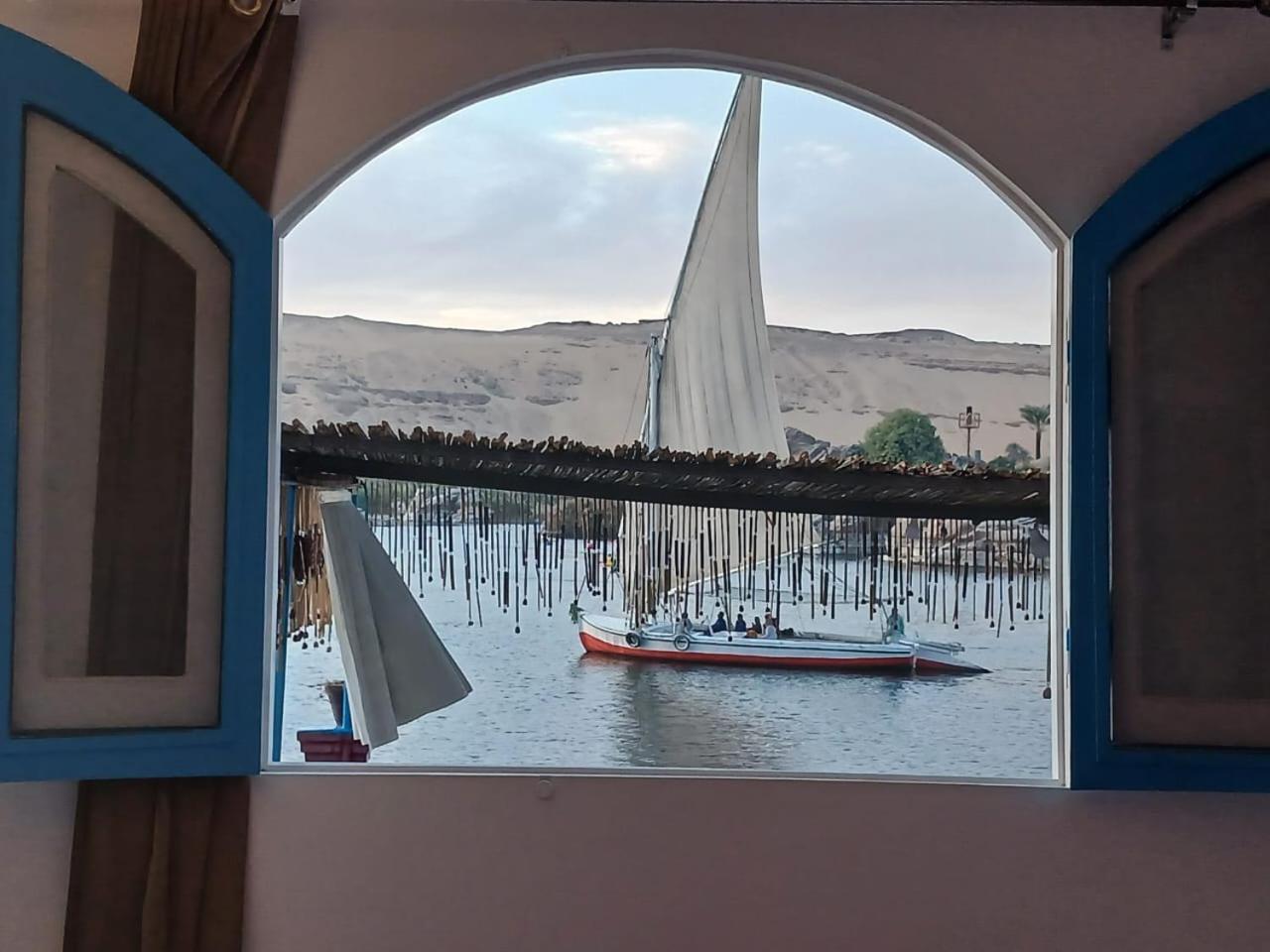 Nile Bride Hotel Асуан Екстериор снимка