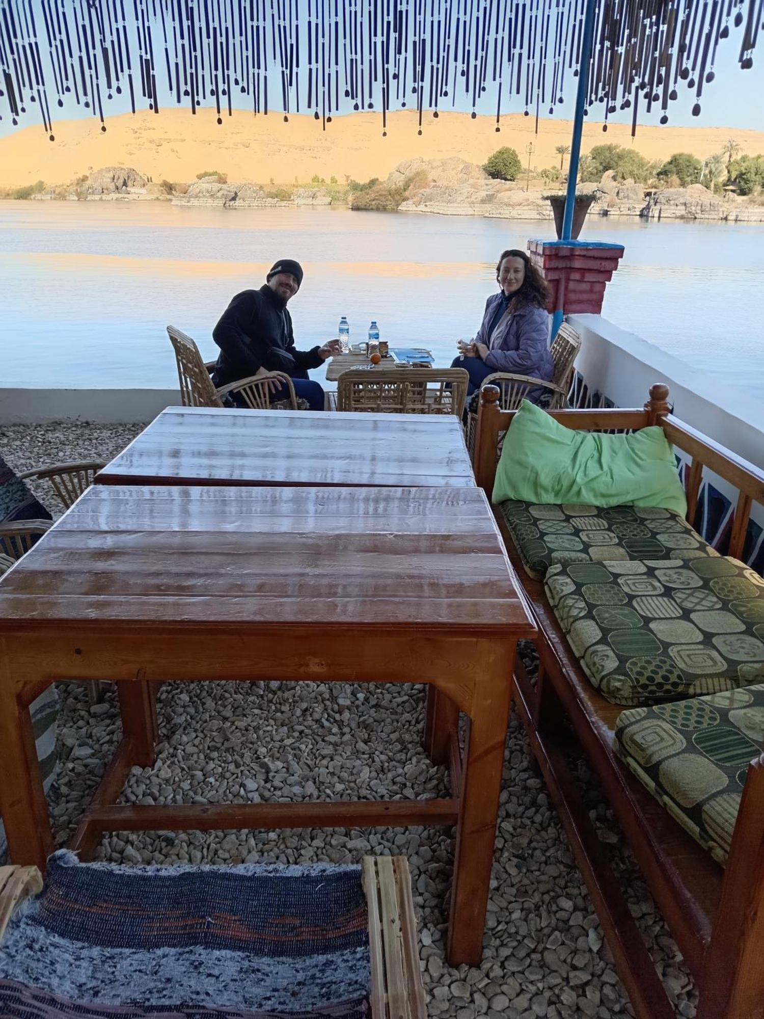Nile Bride Hotel Асуан Екстериор снимка