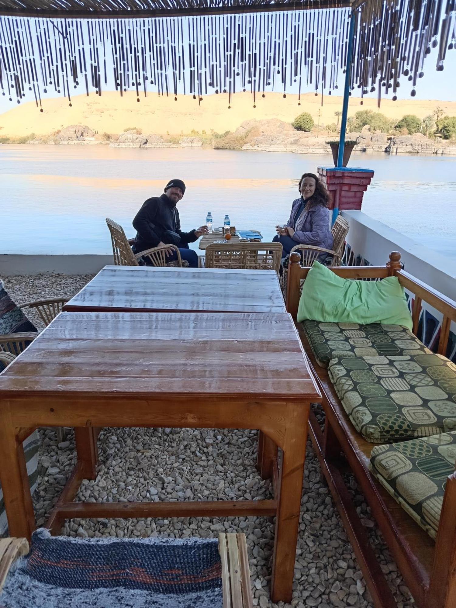 Nile Bride Hotel Асуан Екстериор снимка